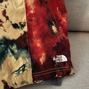 North Face Shorts Mens S